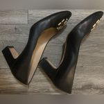 Tory Burch  Black Leather pumps Photo 4