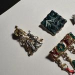 Lot Of 4 Christmas Holiday Brooch Pins Noel, Trees, Mountains, Jesus Nativity Photo 8