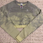 Gymshark  Adapt Ombré Long Sleeve Crop Top Photo 0