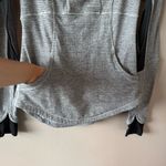 Lululemon ‎ Women’s Base Runner 1/2 Zip Gray and Black Pullover Size 6 Photo 5