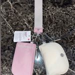 Lululemon DUAL POUCH WRISTLET NWT Photo 4