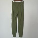 Athleta Salutation Cargo Jogger Green Size Small Tall Athleisure Photo 2