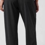 Athleta  savannah jogger in black size 6 casual comfy travel Athleisure Photo 1