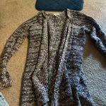 Knox Rose  large cardigan Photo 2