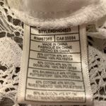 BB Dakota Patti guipure lace sleeveless keyhole back top S Photo 10