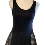 Frenchi Black Sleeveless Top With Flowy Lace Trim. VERY FLATTERING ON! Size XS Photo 0