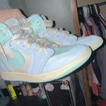 Jordan Air 1 Women’s High Photo 0