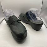 Crocs  cobbler buckle clogs women’s 9 leather mules black Photo 3