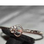 Source Unknown Vintage Unusual Hammered Brass/Silver Tone 5" Grunge Casual Bracelet Photo 1