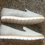 White Mountain Women's Textured Gray Loafers Photo 7