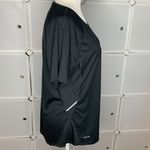 Nike  Dri-Fit Short Sleeve Athletic Shirt Size Large Photo 5