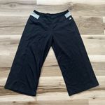 Alo Yoga  Cool Fit Black Cropped Straight Leg Leggings Women’s Small Photo 0