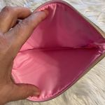 Lilly Pulitzer  Make up / Toiletries bag measurements in photos Photo 4