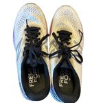 New Balance Size 10  Fresh Foam 880v10 Women's Running Shoes Photo 2