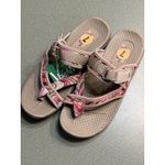 Skechers Reggae - Trailway sandals in a natural/tan Size 7 Photo 1