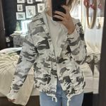 Boutique Camo Cardigan Photo 0