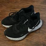 Nike Running Shoes Photo 3