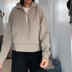 Vuori  Women's Grey and Khaki Hoody Photo 3