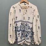 Jen's Pirate Booty Jen’s Pirate Booty Mckinley Top in Laurel Canyon White Blue Flowers Small Photo 5