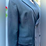 Max Mara  MADE IN ITALY Womens Blazer 100% Virgin Wool. Size 8
Classic Jacket Photo 1