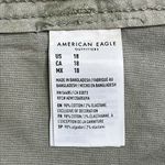 American Eagle  Outfitters 90’s boyfriend short Cargo Shorts Relaxed Fit, Size 18 Photo 10