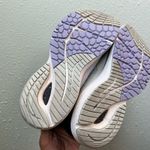 New Balance Women's Athletic Shoes - Black and White Photo 1