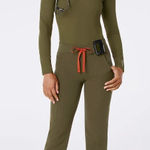 FIGS Kade Cargo Scrub Pants in Spruce, Size Large Photo 0