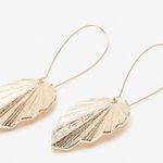 EXPRESS ✨HP✨Hammered Metal Leaf Drop Earrings✨ Photo 0
