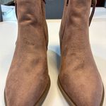 Carlos Santana NIB  Valiant Taupe Suede Ankle Boots Size 7 Photo 3