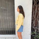 Vintage yellow pebble lake embroidered crewneck sz L women’s Size L Photo 2