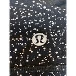 Lululemon Black Sleeveless Abstract Crossback Strappy Sports Bra Crop Top Size 6 Photo 3