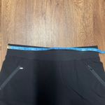 Chico's  Zenergy Black Capri Pull On Active Casual Pants Womens Size 1/Medium/8 Photo 9