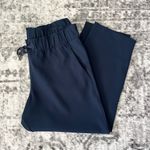 Lululemon  On The Fly Crop *Woven 23" Photo 4
