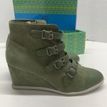 Hot in Hollywood Hidden Wedge Suede Platform Sneaker Heels Sage Green Size 8 Green Photo 1