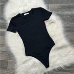 Babaton Aritzia  Contour Crew Shortsleeved Bodysuit Photo 4