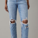 American Eagle  AE Strigid Ripped Mom Jeans - Size 4 Photo 0