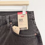 Levi's NWT‎ Levi’s 501 High Rise Button Fly Dark Wash Jean Shorts in Black Plus Size 32 Photo 3