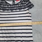Elle  Womens Blk Wht Stripe Lace Detail Top‎ Cap Sleeve Size Xs Photo 4