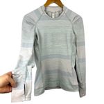 Lululemon  Think Fast Long Sleeve Om Stripe Heathered Silver Spoon Silver Spoon 6 Photo 5