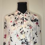 White House | Black Market -Women's business, casual floral blouse Size 6 Photo 1