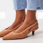 Gianni Bini pumps tan shearling Britnie slingback kitten heels pointy SZ 6 NEW Photo 0