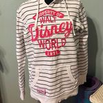 Disney  world sweatshirt sz large Photo 0