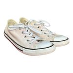 Converse Chuck Taylor All Star Low Top Sneakers Women’s 7 Pink Canvas Classic Photo 1