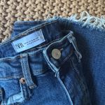 ZARA TRF MID-RISE FLARE CROPPED JEANS Photo 1