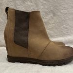 Sorel Joan of Artic Wedge II Chelsea Boots sz 8 Tan Photo 2