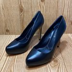Charles David matte black leather pumps 8.5 Photo 1