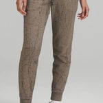 Lululemon Warm Down Joggers Thread Dye Rover Black Size 4 Actiwear, Workout Photo 0