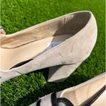 simply styled Women NWT  Tan‎ with Black Piping  Block Heel Suede Size 9 Photo 3