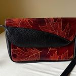 Vintage Maple Leaf Embossed Leather Crossbody Bag Black Brown Two Photo 10