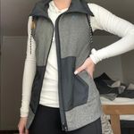 Under Armour Vest Photo 0